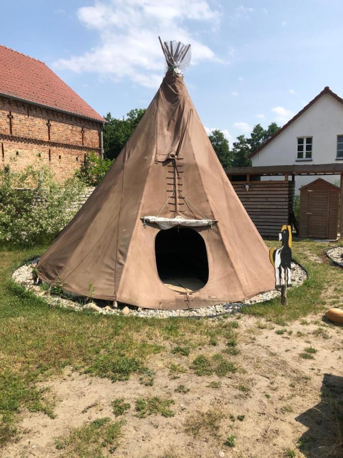 Kuckunniwi Tipidorf Hotel Tauche Bagian luar foto